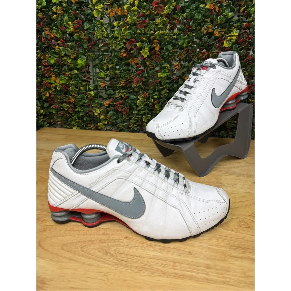 Nike Shox‎ Junior Running Shoes Sneakers White Gray Red 454340-107 Mens 9 2014